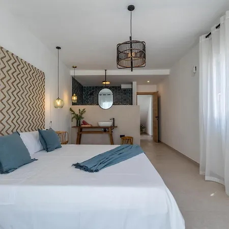 Mi Lola تورّيفيِخا