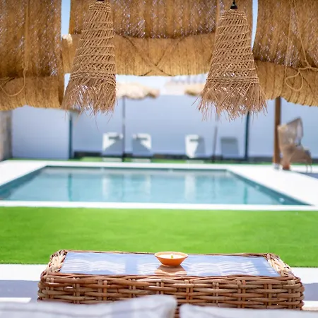 Mi Lola * تورّيفيِخا