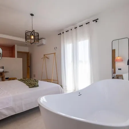 Mi Lola * تورّيفيِخا